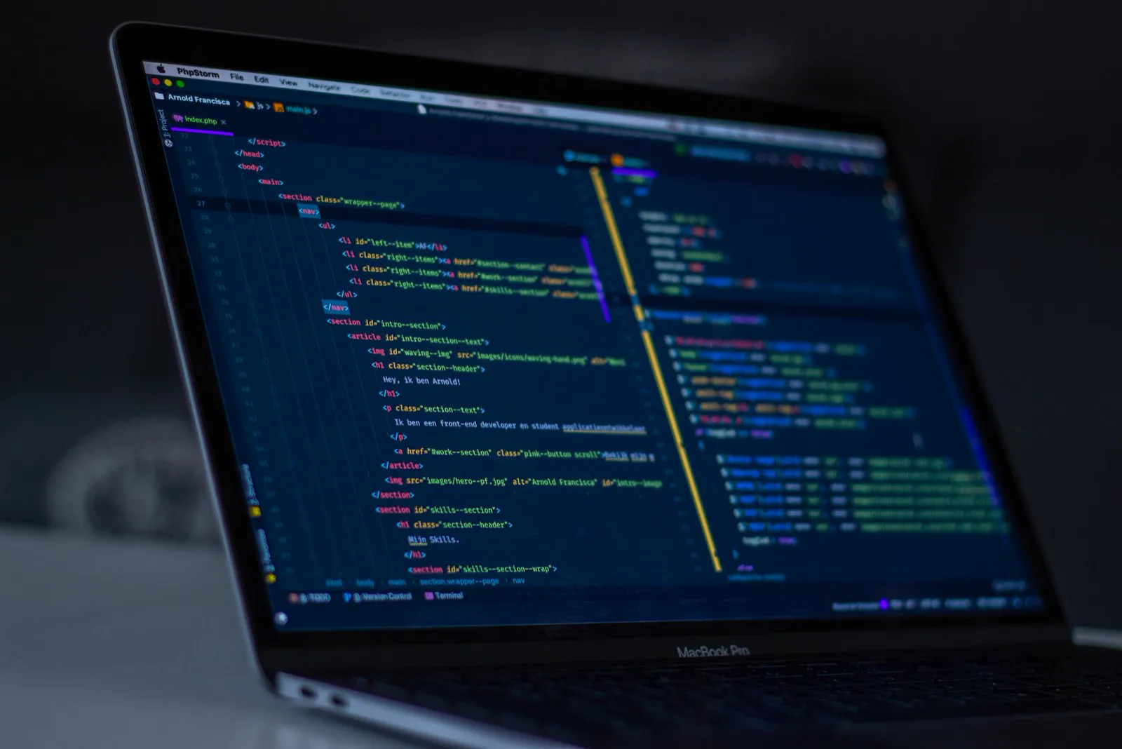 Création de Logiciels Sur Mesure - service professionnel Infinity Pubkom agence digitale Oran Algérie